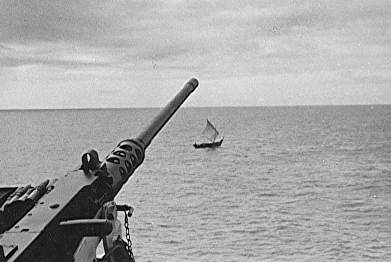 Starboard side 50 Caliber, san-pan in danger