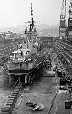 USS Frank Knox DD 724-Dry Dock-Yokosuka